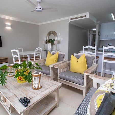 Appartamento 16 Bronze Bay Durban Esterno foto